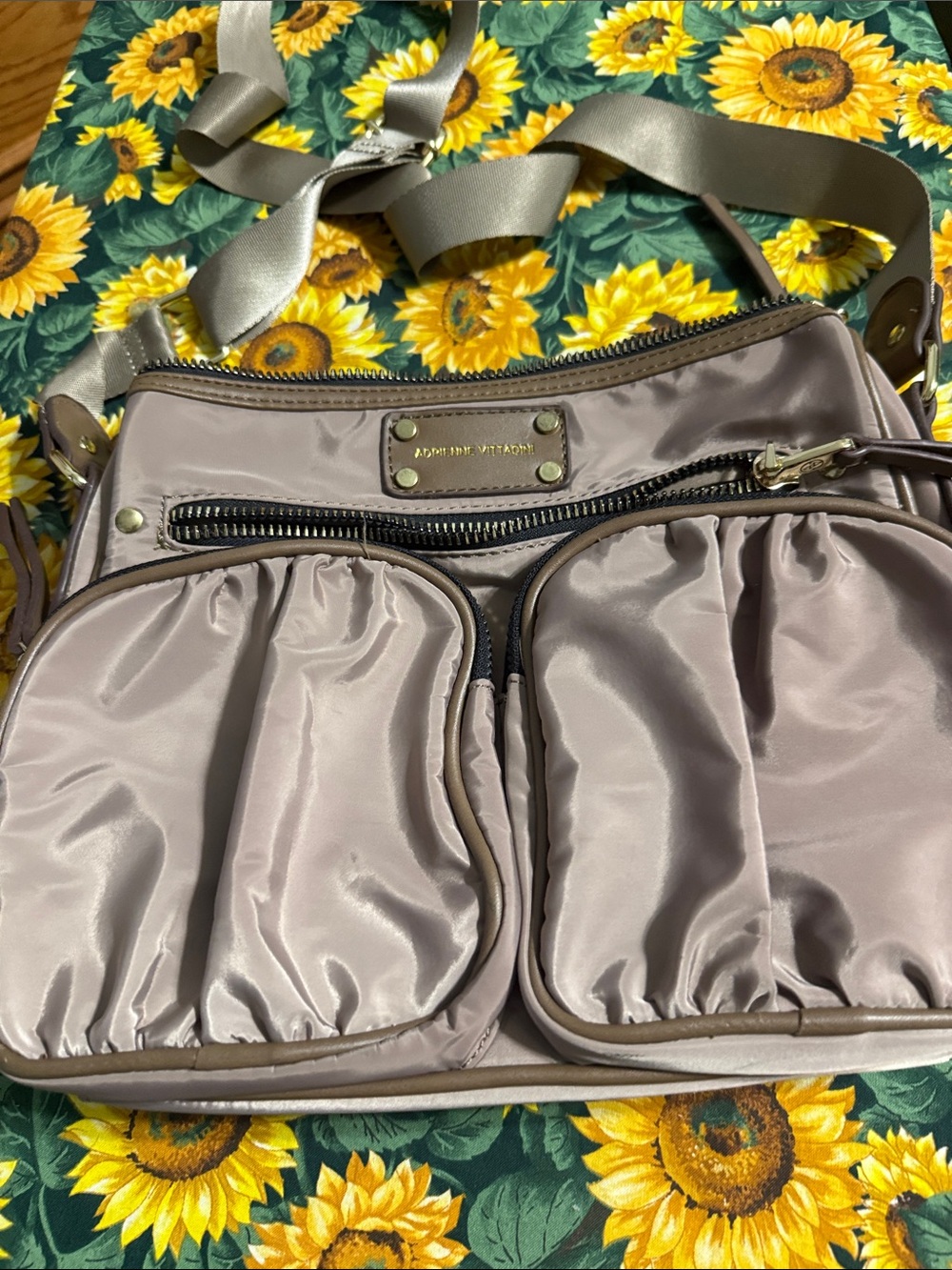 Adrienne Vittadini Taupe Nylon Multi-Pocket Crossbody Bag – Excellent Condition